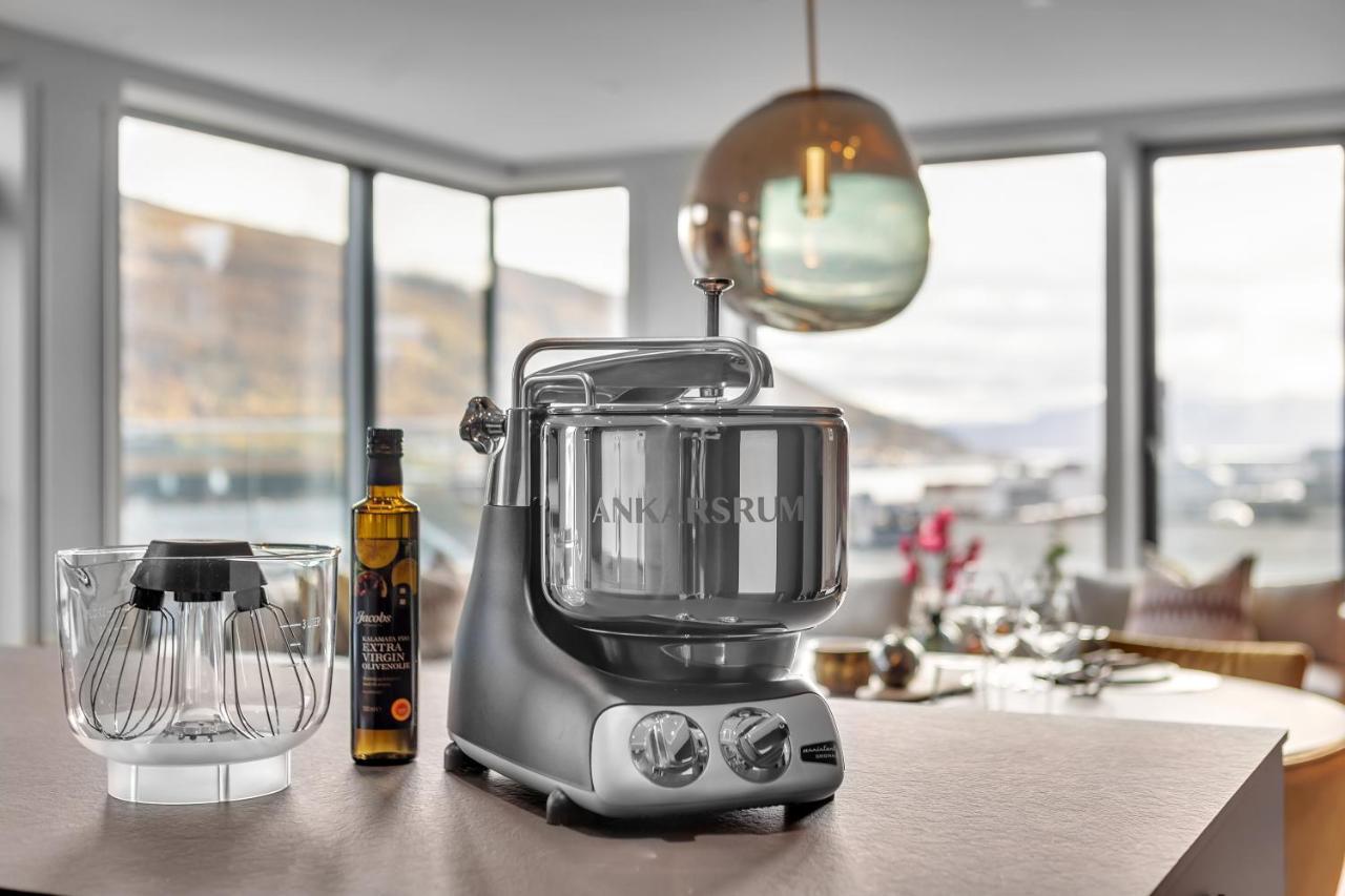 Penthouse In Downtown Tromso New Apartment ภายนอก รูปภาพ