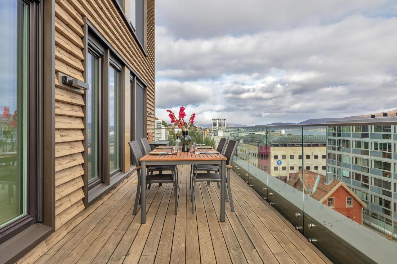 Penthouse In Downtown Tromso New Apartment ภายนอก รูปภาพ